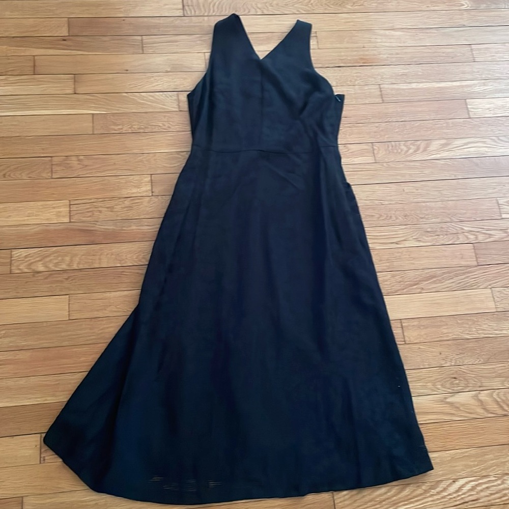 Women’s Banana Republic size 6 Black Summer Midi Dress